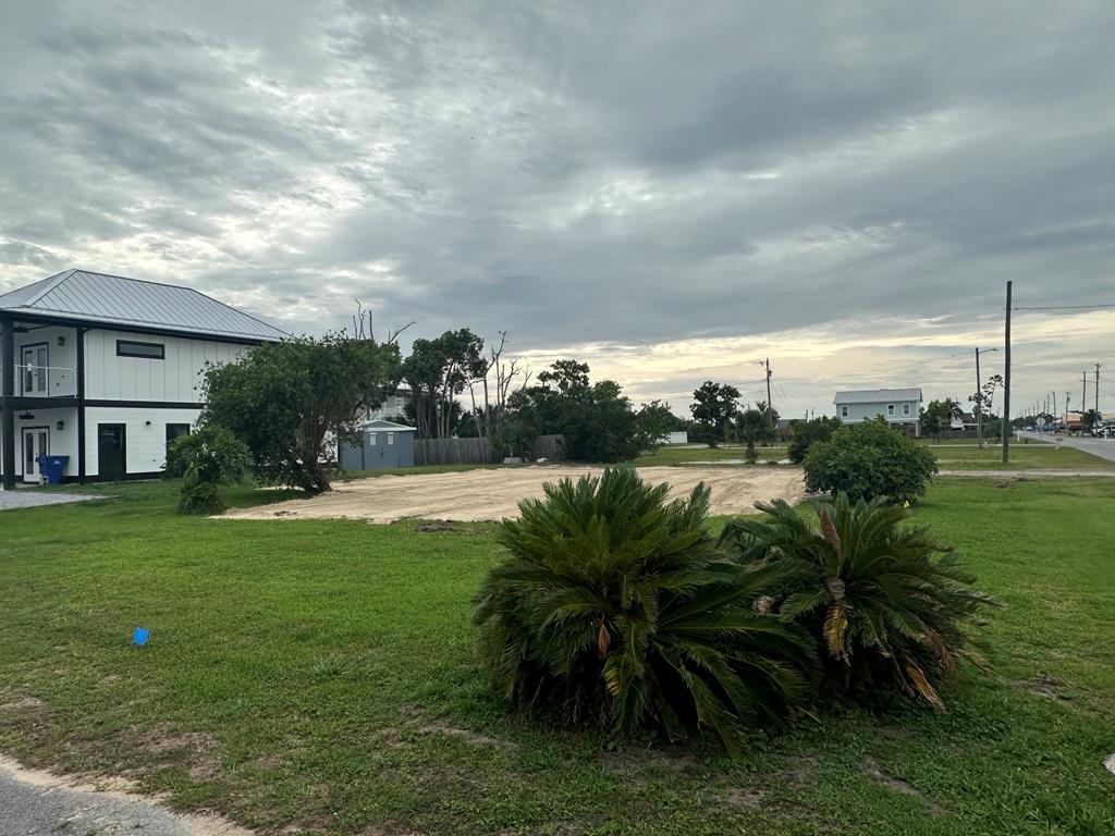 328674 Photo 1