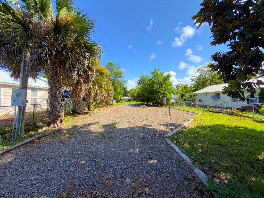 328850 Photo 2